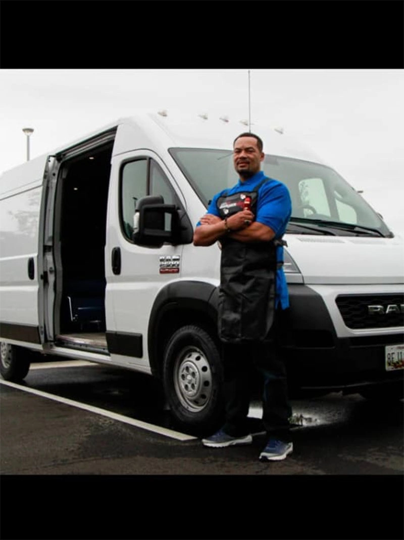 Book Mobile Barber Brandywine, MD | Executive Mobile Cuts Near You